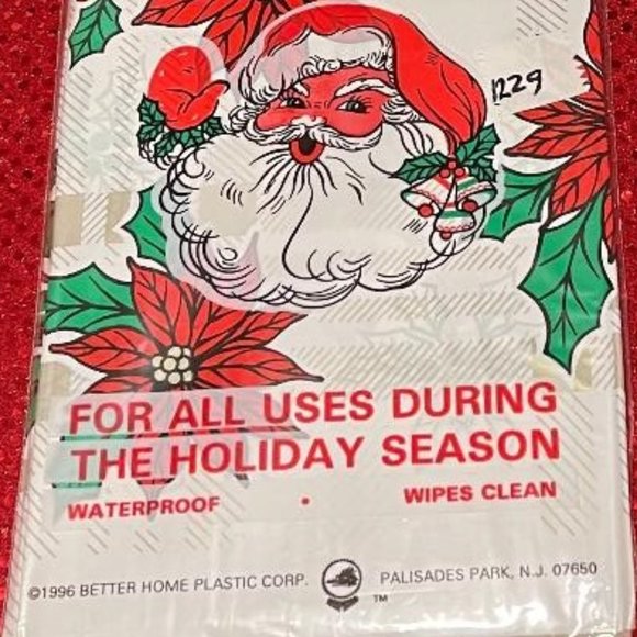 BETTER HOME CHRISTMAS 52" X 90" TABLECLOTH ~ WIPES CLEAN WATERPROOF PLASTIC - Picture 5 of 5